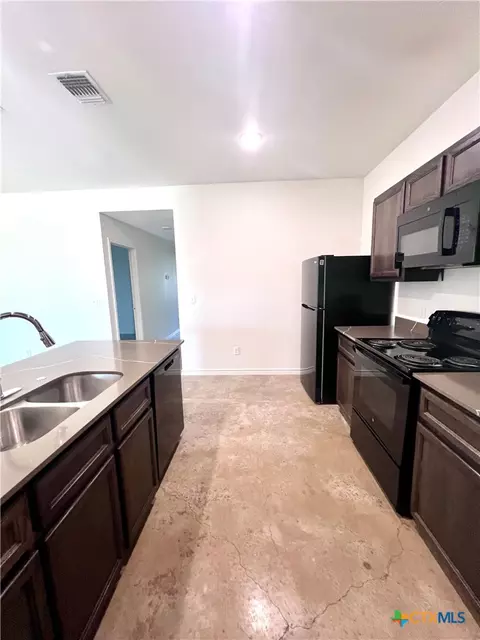 Kitchen - 2313 Zanoletti Ct, Temple, TX 76504 photo 3 of 3