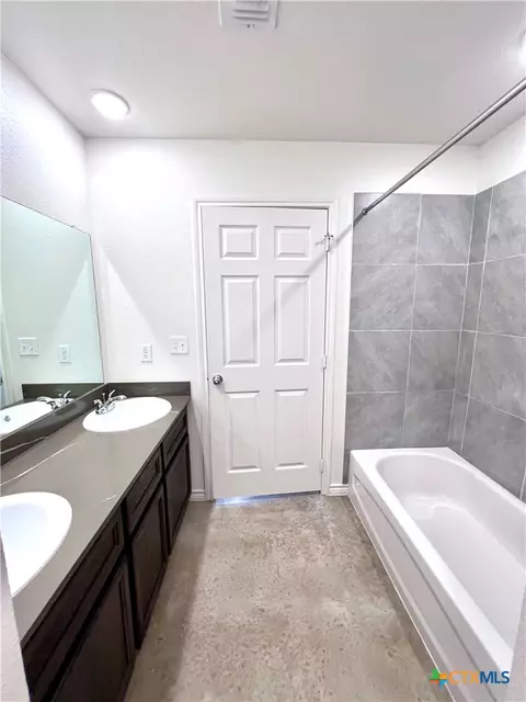 Bath - 2313 Zanoletti Ct, Temple, TX 76504 photo 3 of 7