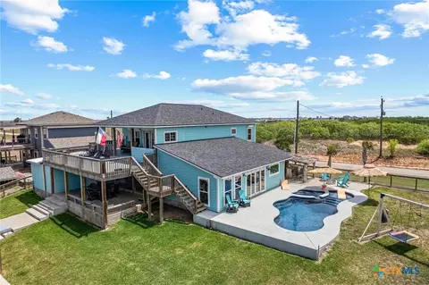 792 County Road 306 Rd, Port Lavaca, TX 77979