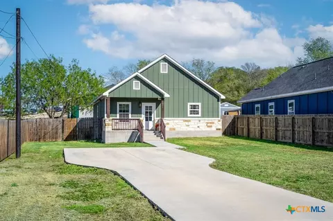 Exterior - 224 Spruce Ave, Luling, TX 78648 photo 6 of 6