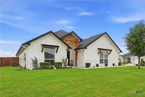 Exterior - 7539 Clyde Dr, Temple, TX 76502 photo 2 of 4