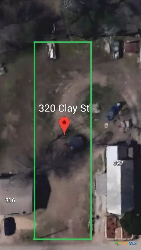 320 Clay St, Seguin, TX 78155