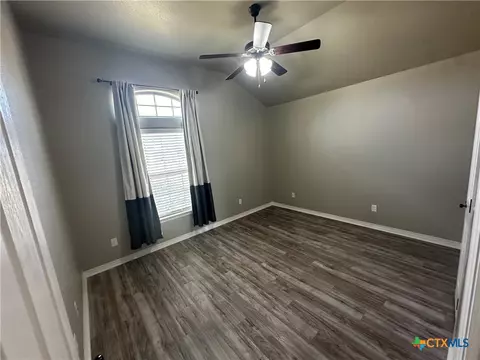 Bedroom - 8401 Split Trail Cv, Temple, TX 76502 photo 1 of 3