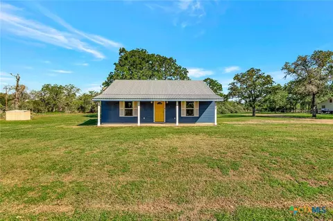 180 Colake Dr, Victoria, TX 77905