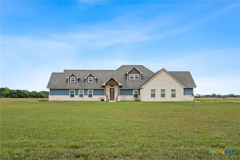 129 Lantana Ln, Port Lavaca, TX 77979
