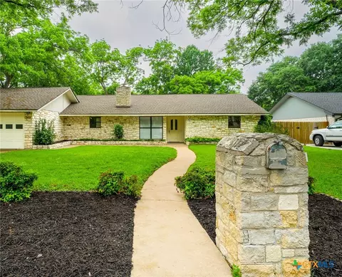 303 Stewart St, Marble Falls, TX 78654