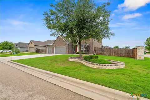 5353 Lancaster Dr, Belton, TX 76513