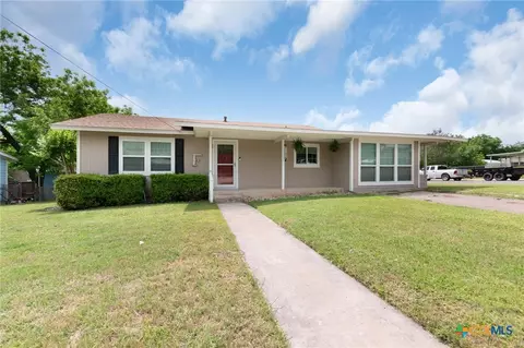 28 Steele St, Lampasas, TX 76550
