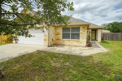 1316 Fern Ct, Gonzales, TX 78629