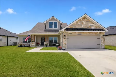 502 Town Hall Ln, Victoria, TX 77904