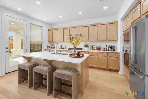 233 Rightfield Dr, Liberty Hill, TX 78642