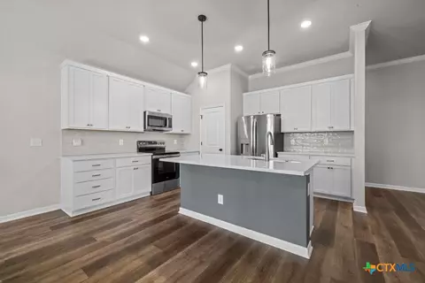 Kitchen - 7225 Touchstone Dr, Temple, TX 76502 photo 3 of 4