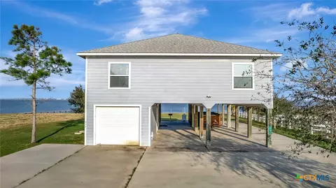 Exterior - 314 Windswept Dr, Port Lavaca, TX 77979 photo 1 of 8