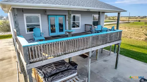 Exterior - 314 Windswept Dr, Port Lavaca, TX 77979 photo 2 of 8