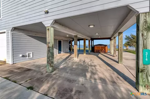 Exterior - 314 Windswept Dr, Port Lavaca, TX 77979 photo 8 of 8