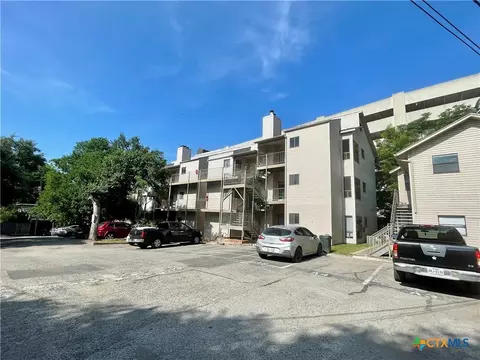 310 Pat Garrison St #8, San Marcos, TX 78666