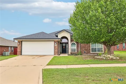 2402 Lavender Ln, Killeen, TX 76549