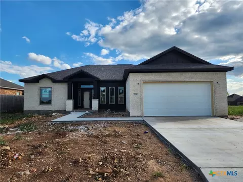 701 Golden Eagle Dr, Salado, TX 76571