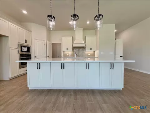 Kitchen - 130 Lasso Loop, Lorena, TX 76655 photo 2 of 5