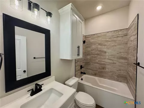 Bath - 132 Lasso Loop, Lorena, TX 76655 photo 1 of 5