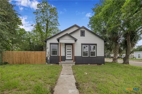814 S Laurent St, Victoria, TX 77901