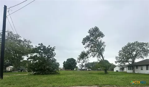 tbd Edgar St, Yoakum, TX 77995