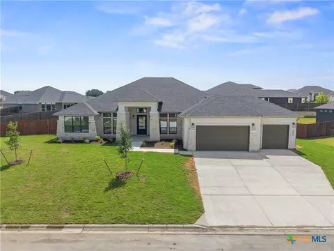 2035 Gray Fox Dr, Nolanville, TX 76559