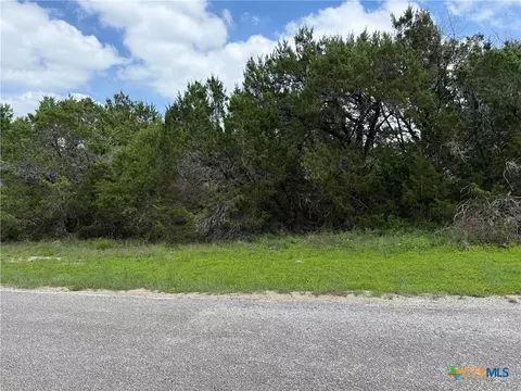 1252 High Hills Dr, Canyon Lake, TX 78133