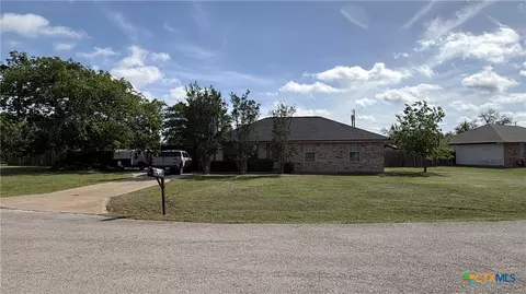 665 Fallen Oak Dr, Bertram, TX 78605