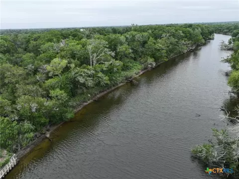 341 Mission River Oaks Rd, Woodsboro, TX 78393