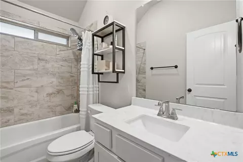 Bath - 3211 Trinity Dr, Belton, TX 76513 photo 4 of 5