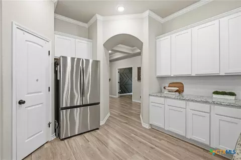 Entry Way - 3211 Trinity Dr, Belton, TX 76513 photo 2 of 7