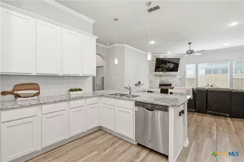 Kitchen - 3211 Trinity Dr, Belton, TX 76513 photo 2 of 2