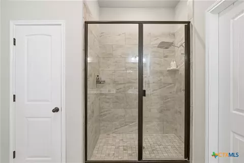Bath - 3211 Trinity Dr, Belton, TX 76513 photo 3 of 5