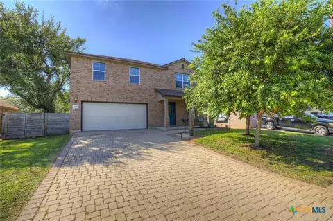 2106 Stonehaven Rd, San Marcos, TX 78666