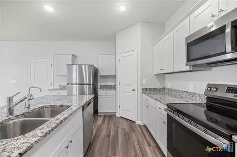 Kitchen - 231 Enforcer Loop, Jarrell, TX 76537 photo 2 of 2
