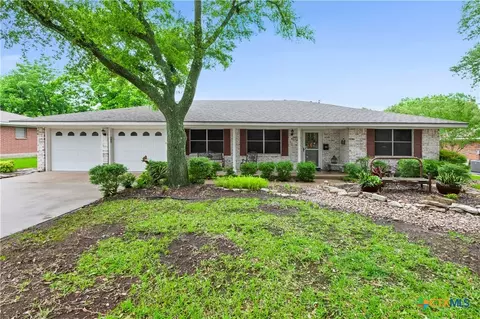 302 E Upshaw Ave, Temple, TX 76501