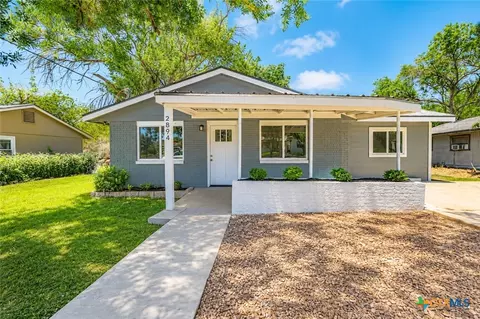 2894 Katy St, New Braunfels, TX 78130