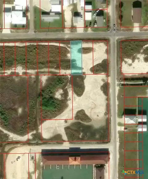 3 W Maple St, Port O'connor, TX 77982