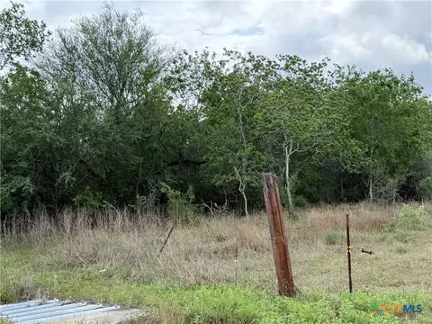 9 Love Road, Victoria, TX 77904