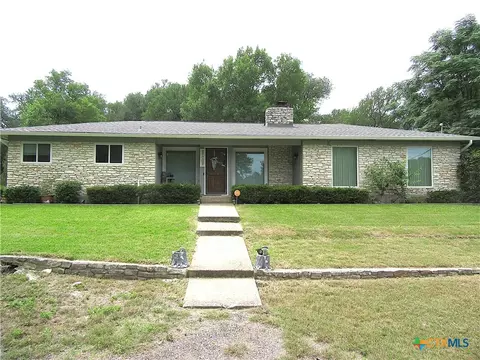 4541 West Dr, Belton, TX 76513