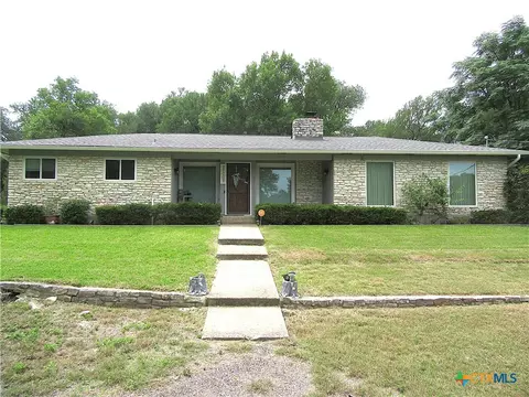 4541 West Dr, Belton, TX 76513