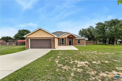 301 Sunrise Hls, Lampasas, TX 76550
