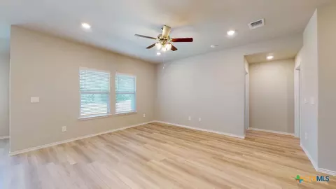 Entry Way - 549 Hector Loop, Georgetown, TX 78626 photo 5 of 8