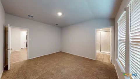 553 Hector Loop, Georgetown, TX 78626 photo 10