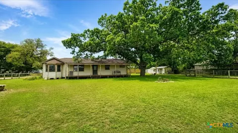 206 Josephine St, Cuero, TX 77954