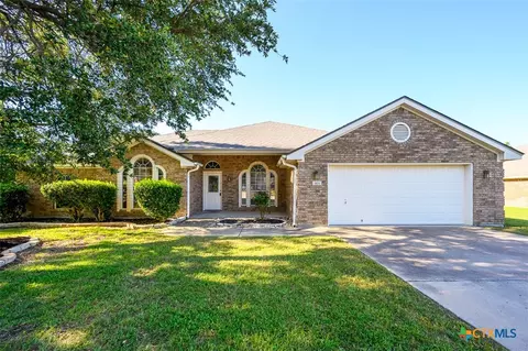 404 Wrought Iron Dr, Harker Heights, TX 76548
