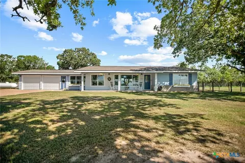 346 E Fm 884, Yorktown, TX 78164