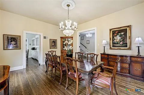 Dining - 403 E Bowie St, Luling, TX 78648 photo 3 of 5