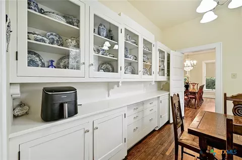 Dining - 403 E Bowie St, Luling, TX 78648 photo 5 of 5